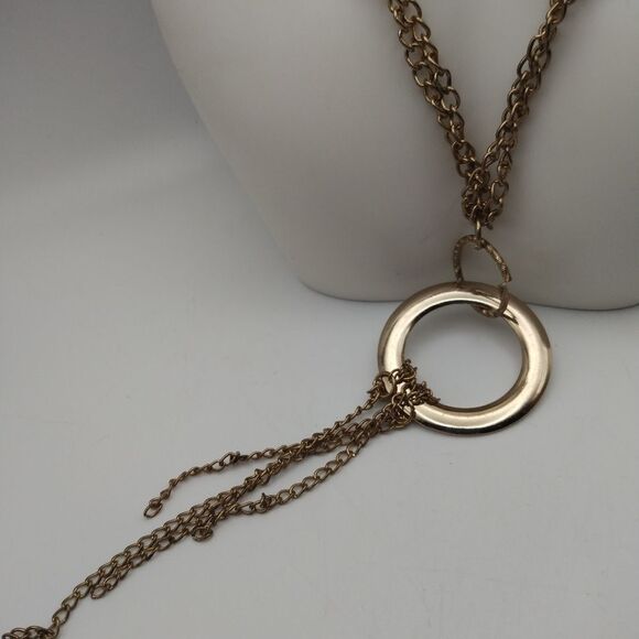 Circle link talisman chained necklace - Picture 2 of 3